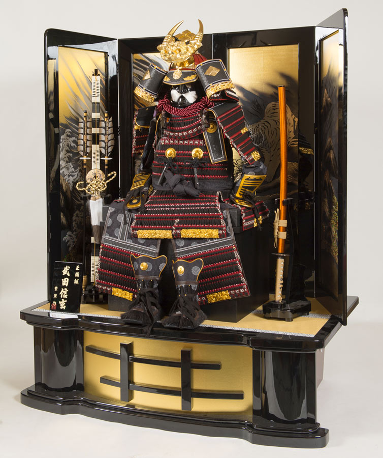 武田信玄公五歳～七歳着用鎧高床飾：紫翠作｜人形の伏見屋