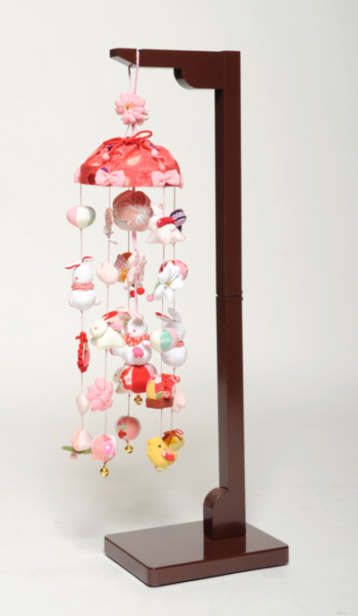 うさぎと手毬の吊るし雛：スタンド付｜人形の伏見屋