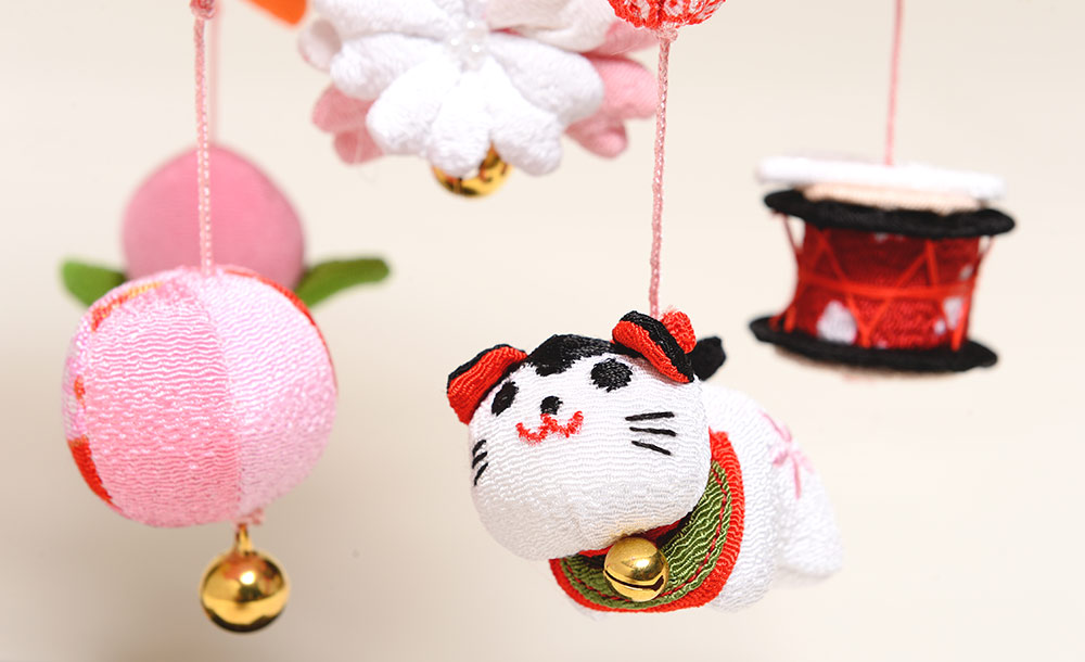 つるし雛(特小) ころりんうさぎ吊るし雛：スタンド付｜人形の伏見屋